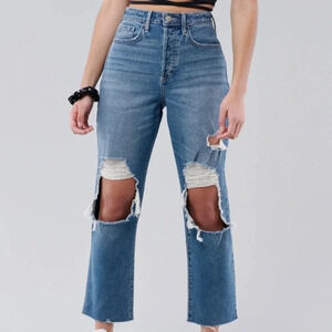 Hollister Curvy Ultra High-Rise Vintage Straight Jeans, Color Medium Wash Sz 00R